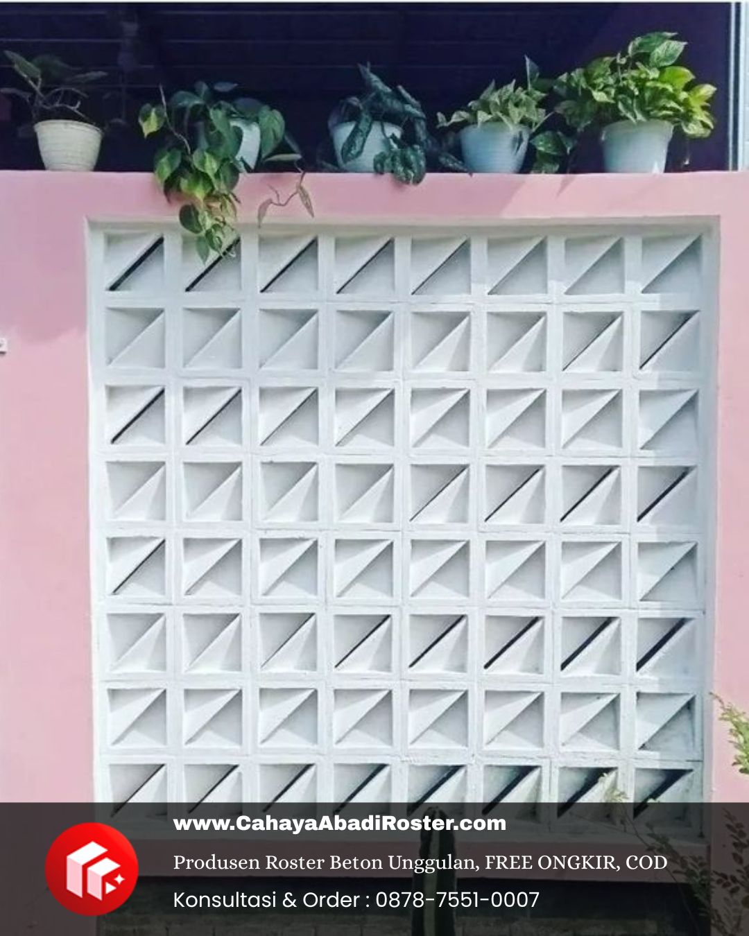 Sirkulasi udara alami yang diciptakan oleh dinding roster beton.