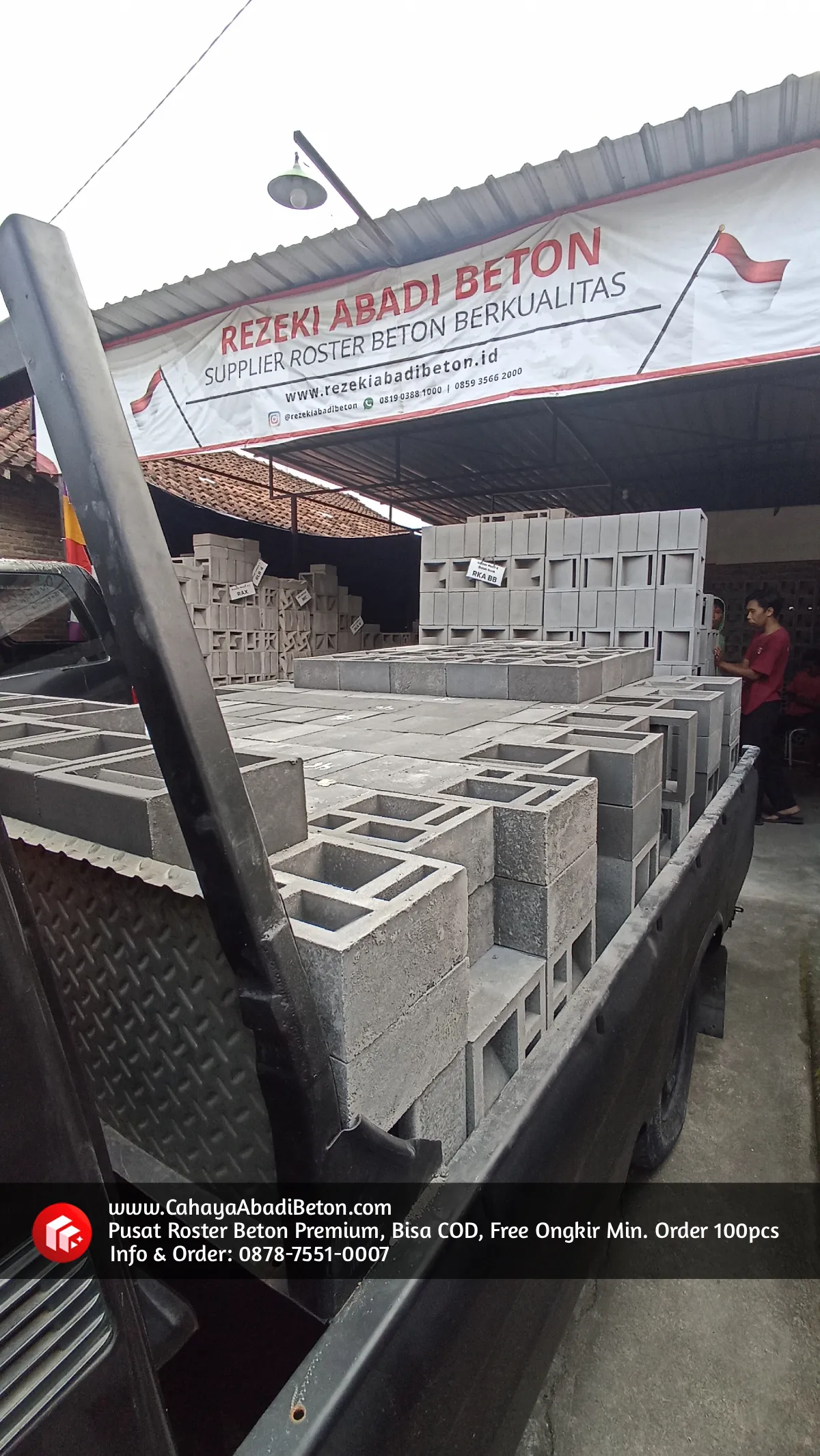 Proses pengiriman roster beton dengan layanan gratis ongkir dan COD di Bandung.